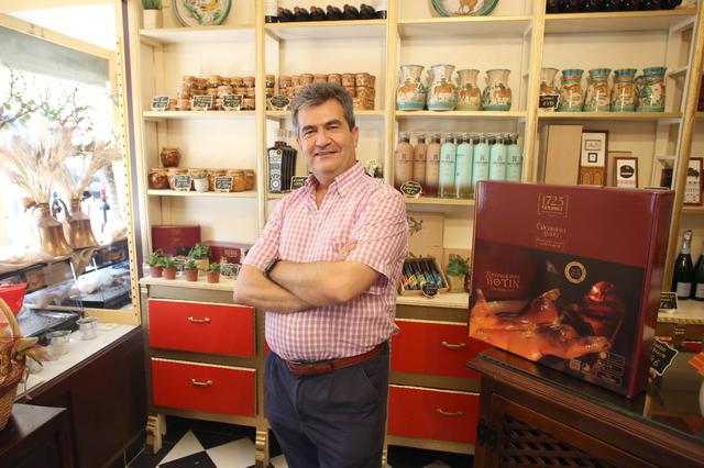 El restaurante más antiguo del mundo está en Madrid y así se ha reinventado 