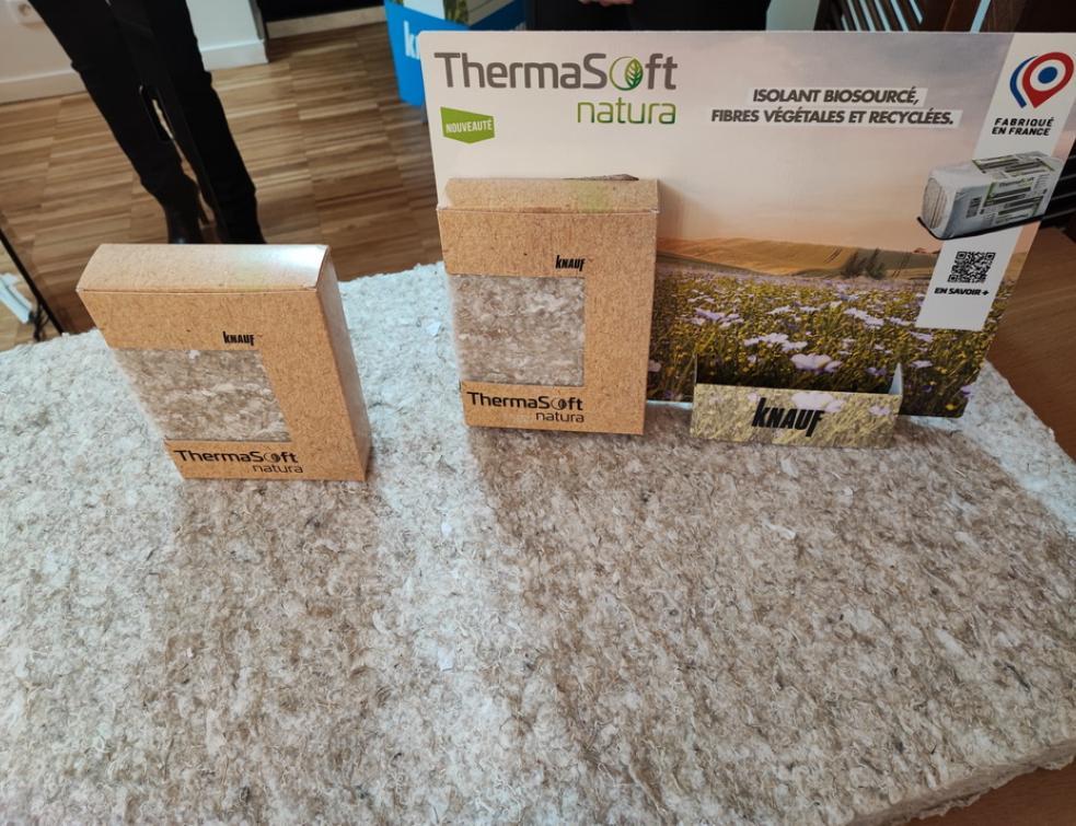 For thermal insulation, Knauf Thermasoft natura combines biosourced fibers & recycled fibers