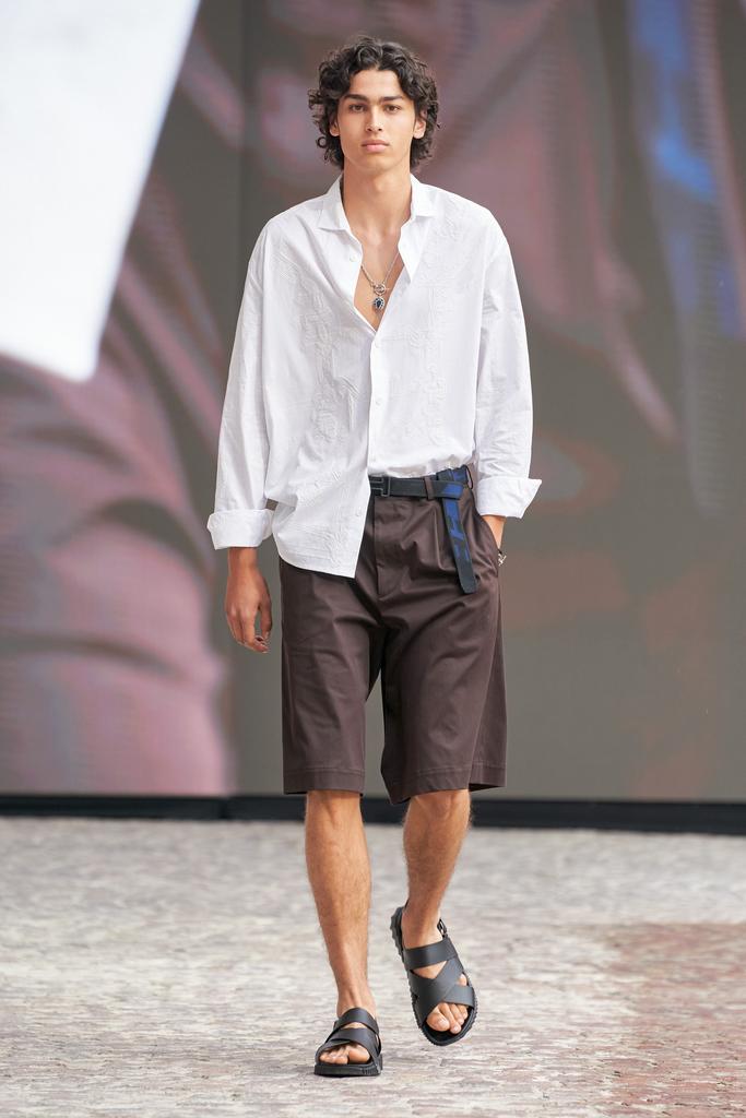 Les 16 tendances mode homme stars du printemps-été 2022