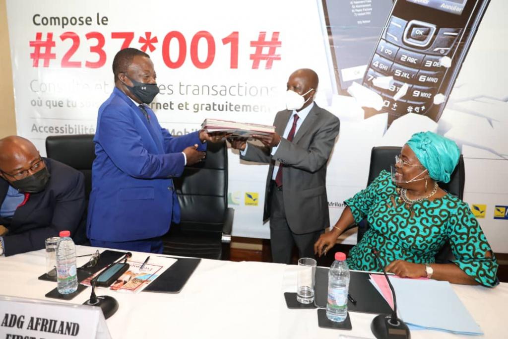 Paiement électronique : après Ecobank, Afriland First Bank intègre la plateforme du postier public Campost - Investir au Cameroun 