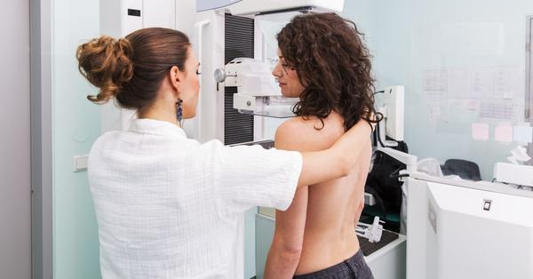 Cáncer de mama: cómo abordar con fisioterapia posibles secuelas tras la cirugía 