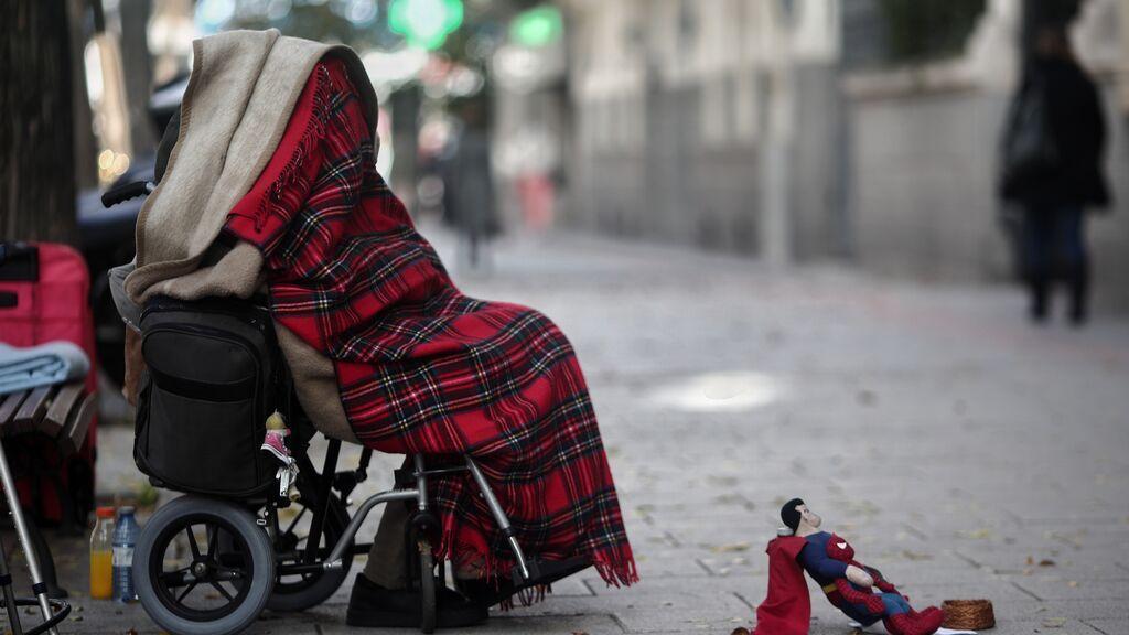 500 voluntarios peinan las calles de Valencia para elaborar un censo de personas sin hogar 