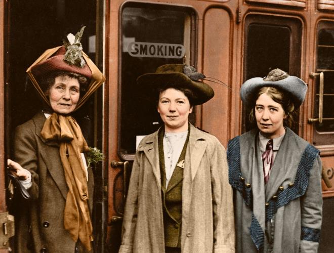 Ces vieilles photos colorisées montrent l'engagement des suffragettes pour que les femmes aient des droits 
