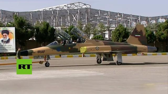 L'Iran défie Donald Trump avec son nouvel avion de combat 
