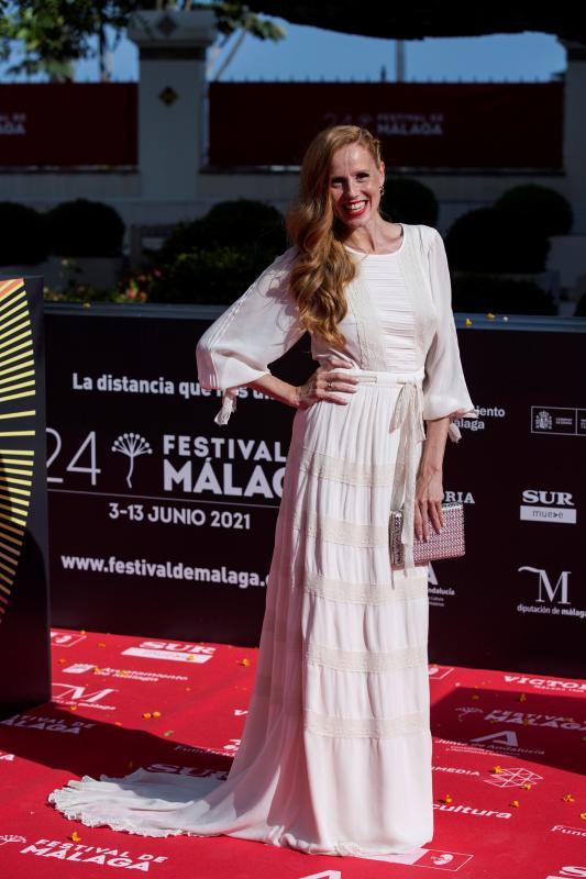 María Castro recicla su segundo vestido de novia para la alfombra roja del Festival de Málaga