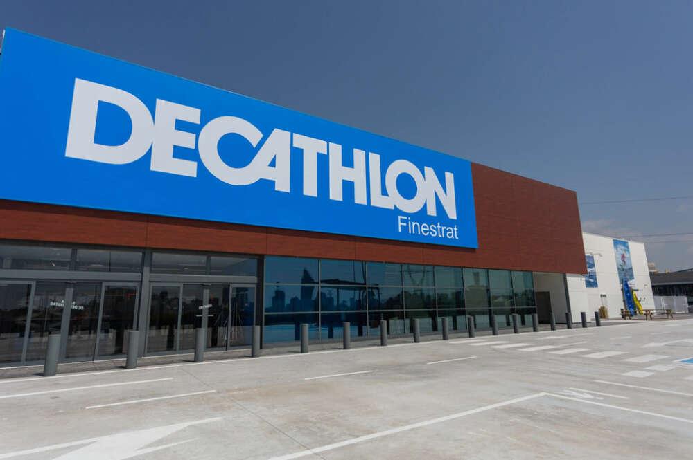 Decathlon tiene rebajadas una de las zapatillas Adidas para mujer más vendidas 
