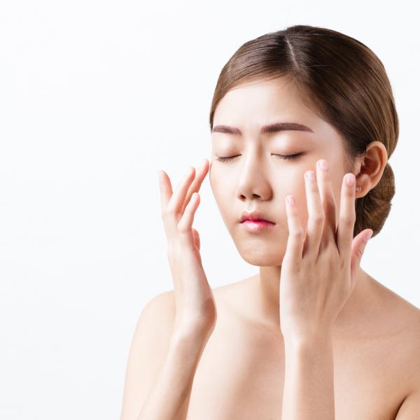 Cómo hacer un masaje facial antiarrugas - Pasos y consejos 