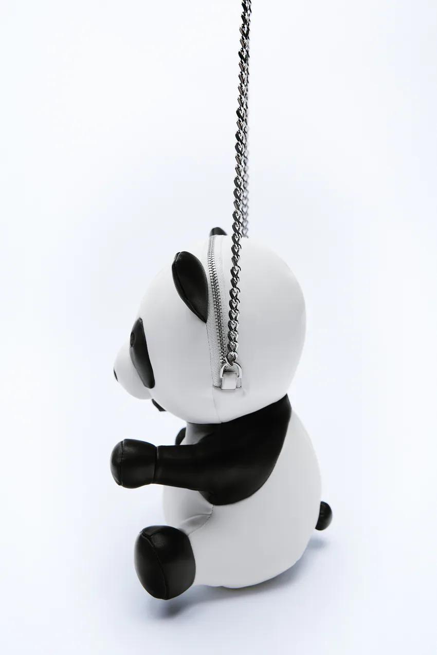 You are going to FREAK when you see the PANDA BEAR bag from Zara that has revolutionized Instagram as the most original (and strange) accessory of autumn
