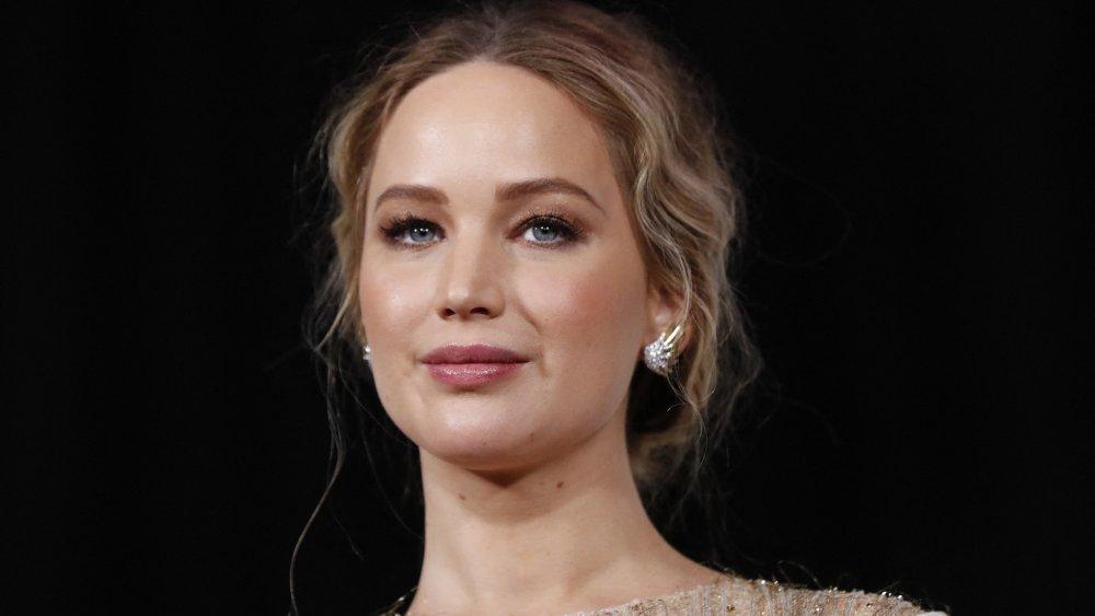 Jennifer Lawrence enceinte et lumineuse : l'actrice dévoile son joli ventre rond