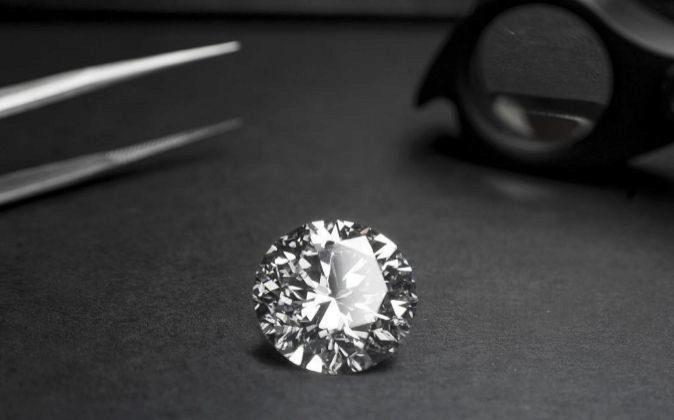  La extracción de diamantes se vigila con lupa Tags Última hora Lo Más leído Tienda de Golf eTools Newsletters Destacados 
