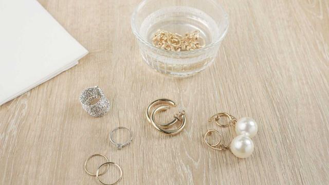 Cómo limpiar los objetos de oro en 3 simples pasos