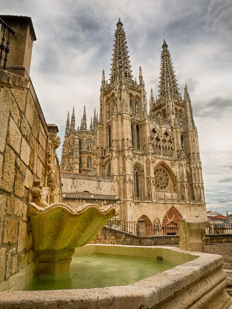La Catedral de Burgos, una joya gótica construida por amor hace ¡800 años! 