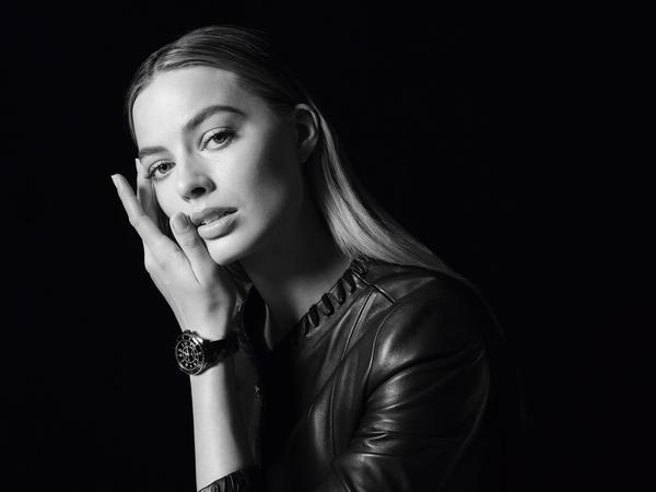 Margot Robbie reflects on the passage of time, turning 30 and Chanel's eternal charm