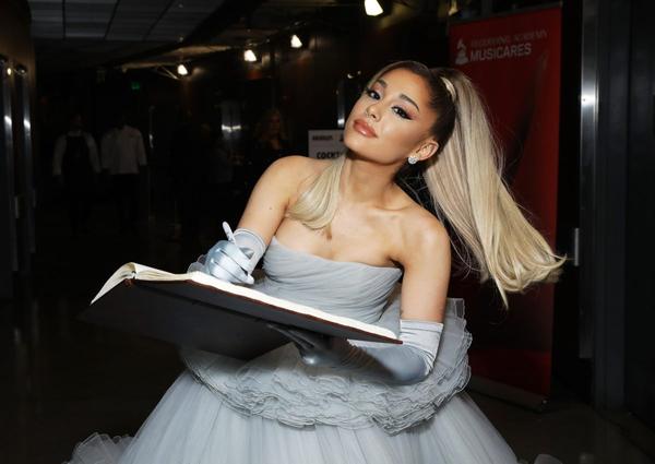 From stage to beauty entrepreneurs: Ariana Grande and others famous who already have makeup lines