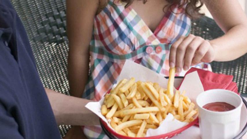 Neither fattening nor losing the form: this is the hidden danger of calories for women