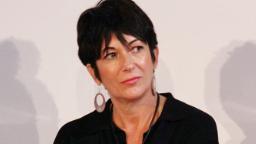 Mujer declara que Ghislaine Maxwell le dijo que "tenía un gran cuerpo para Epstein y sus amigos". Ella tenía 14 años