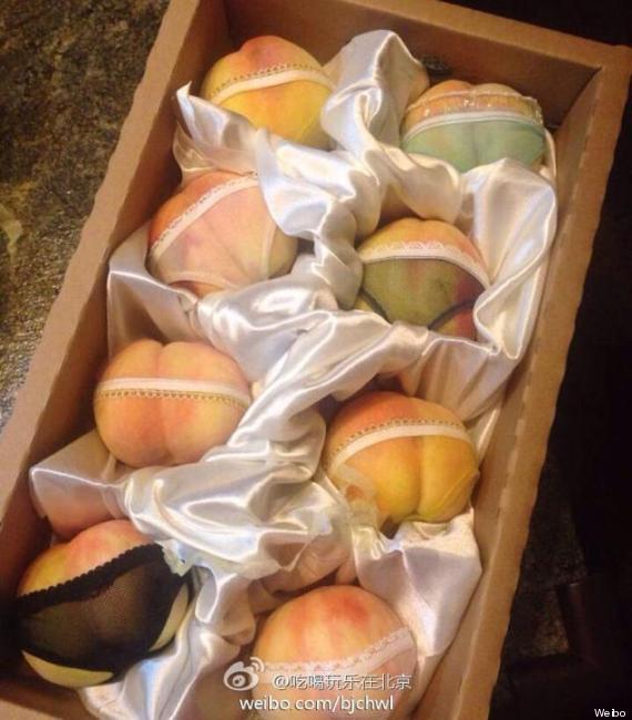 PICTURES.In China, the last mode is to sell peaches in panties