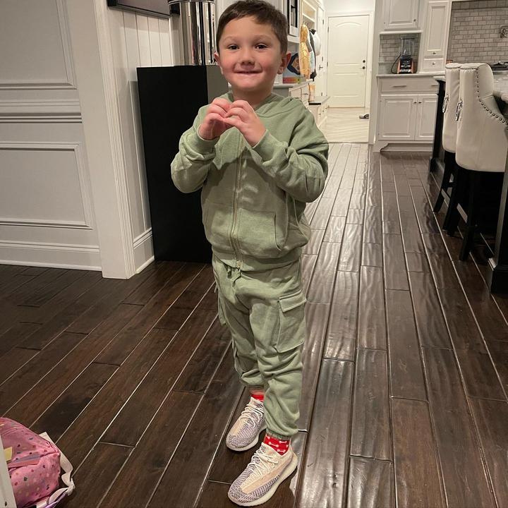 La star de Jersey Shore, Jenni ‘JWoww’ Farley, partage une adorable photo de son fils Greyson, 5 ans, alors que les fans disent qu’il « grandit si vite »