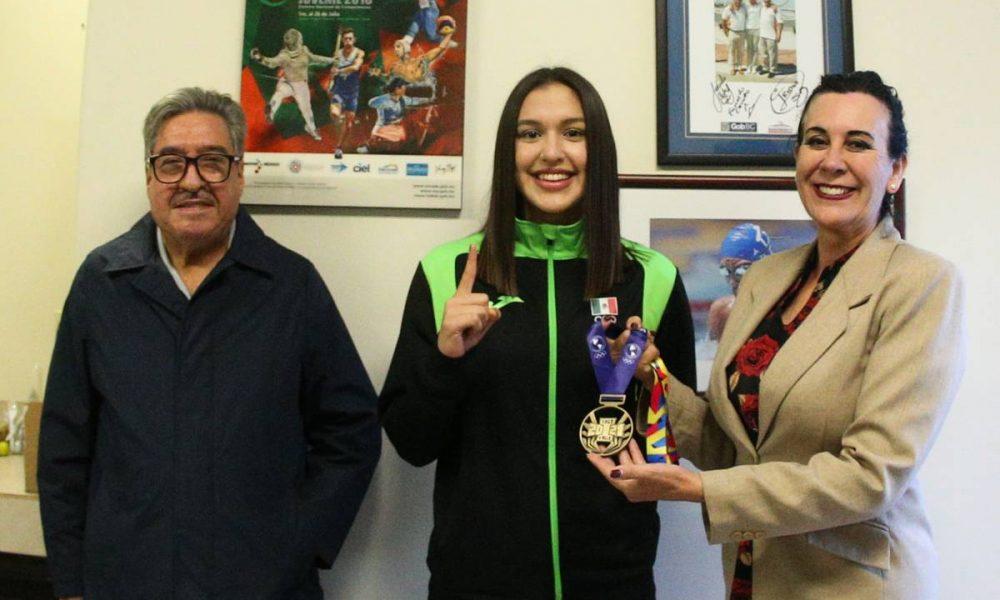 La campeona panamericana Leslie Soltero recibida en el INDE – AGP Deportes