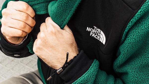 El senderismo tiene connotaciones racistas, según The North Face