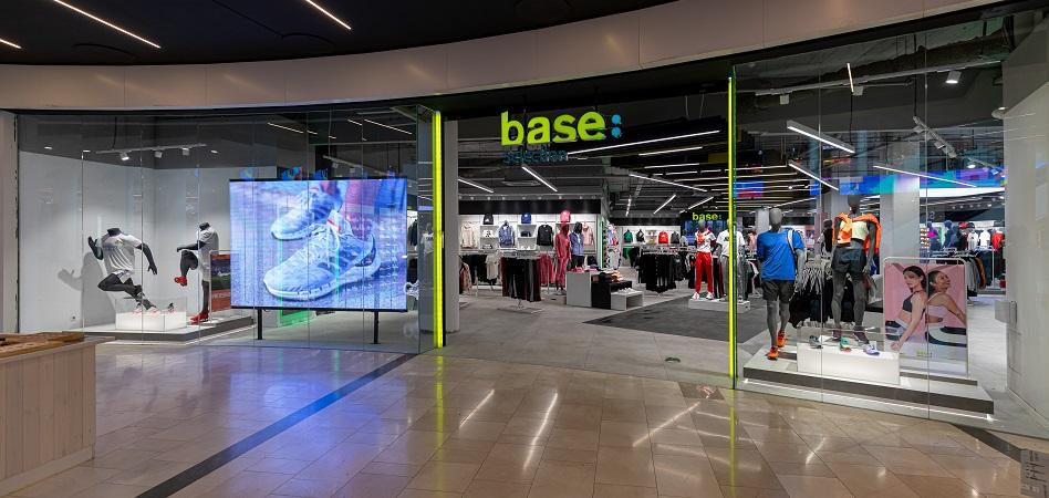 Base continues its expansion in Spain with a new store in Madrid Fashes Premium Fashes Premium