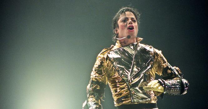 Michael Jackson con bigote, en un vídeo que hoy cobra más relevancia que nunca 