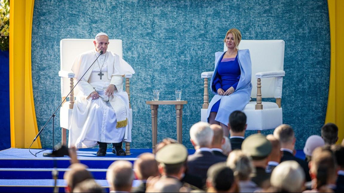 Čaputová se připravuje na návštěvu papeže Františka: Důležitý detail při výběru šatů 
