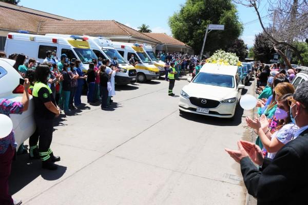 Noticia: Emotiva despedida hospitalaria para enfermero Marcelo Ramírez Salas • Hospital San Juan de Dios - San Fernando