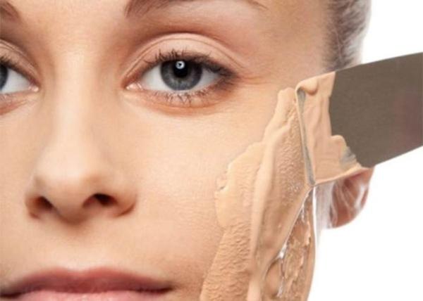 Contraindicaciones y riesgos de usar exceso de maquillaje 