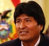 Evo Morales insinúa la existencia de una relación entre la homosexualidad y la ingesta de pollo supuestamente hormonado 