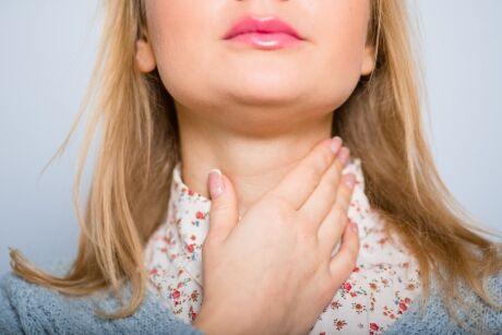  Mom, my throat hurts!  How do you recognize angina?  And do antibiotics always help?