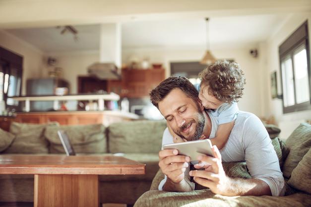 Google : un sondage révèle les étranges recherches des parents