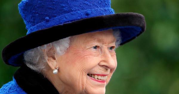 Elizabeth II refuse le prix de "l’ancien de l’année" décerné par le magazine "The Oldie"