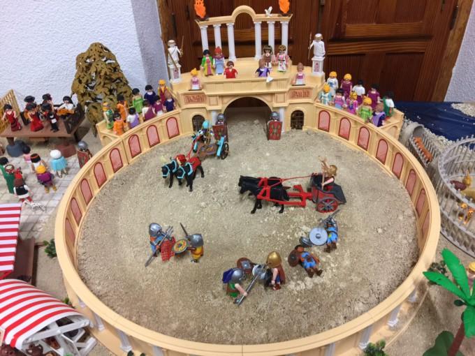 A nativity scene with more than 300 clicks of playmobil 