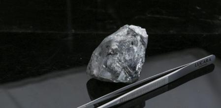 Descubren en Botswana uno de los diamantes más grandes del mundo