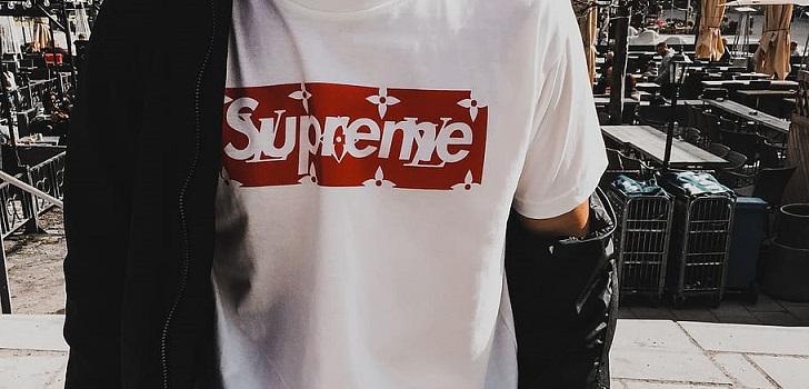 'Supreme': un joven está a punto de volverse millonario gracias a su colección de camisetas de la marca
