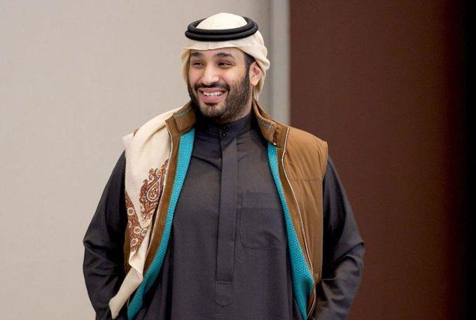 El chaleco de 5.400 euros del príncipe heredero saudí que levanta pasiones encontradas