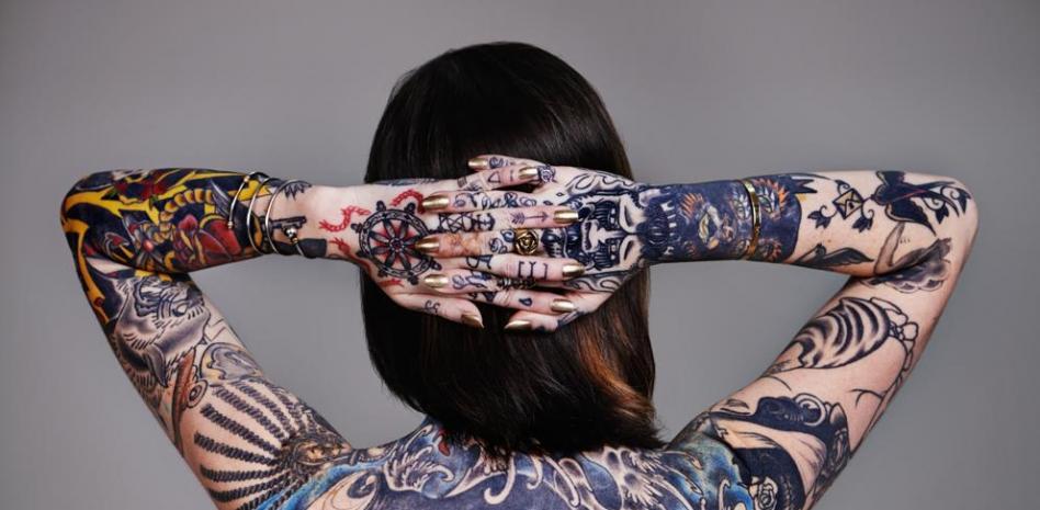 Do tattoos affect the job search?