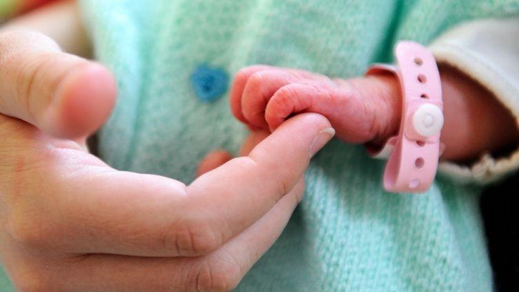 A baby was born after a uterus transplant for the first time in France