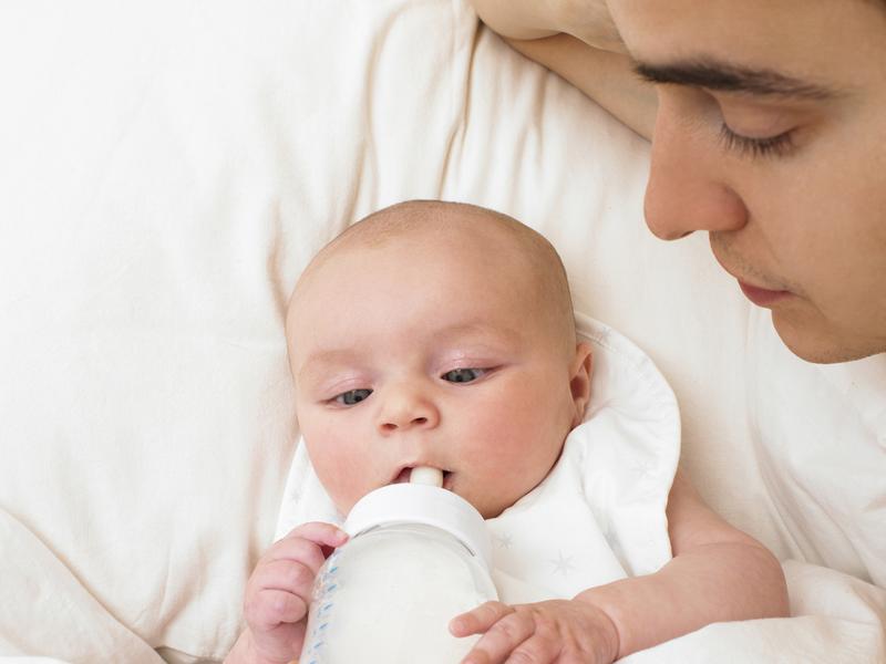 10 Infant Feeding Mistakes to Avoid | PARENTS.fr