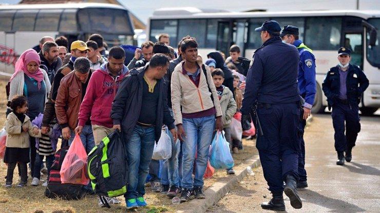 PŘEHLEDNĚ: Kolik berou žadatelé o azyl v zemích Evropské unie 