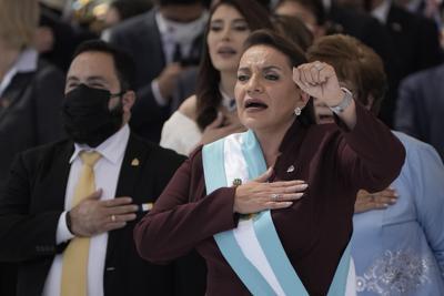 Mujeres al poder: ¿quién es Xiomara Castro primera mujer presidenta de Honduras? 
