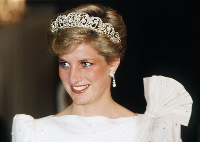 Las fotos más hermosas de la princesa Diana usando tiaras 