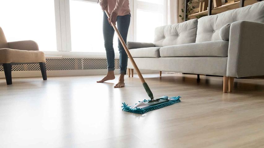 How to clean the laminate flooring so that it is shiny