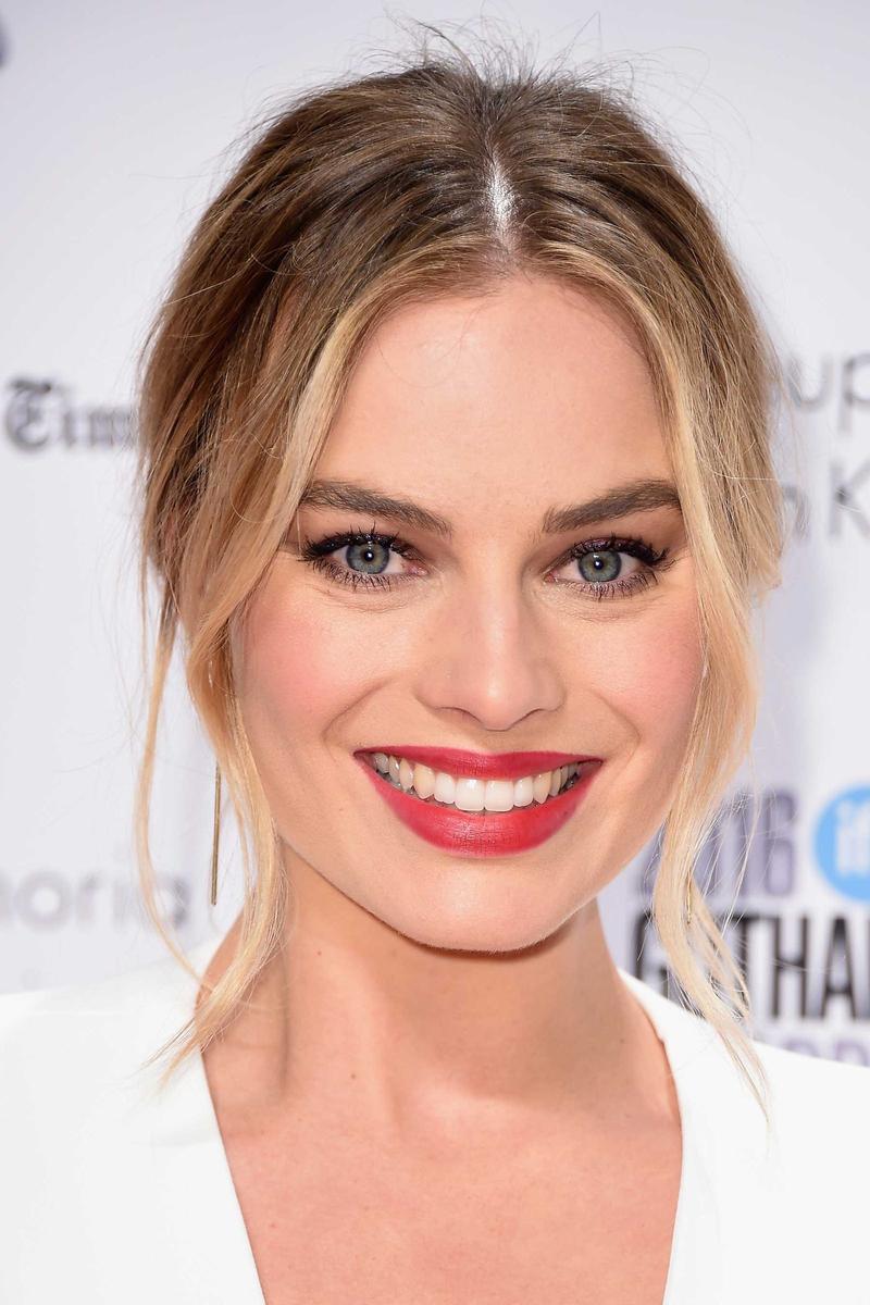 Margot Robbie ¿embarazada, por fin, de Tom Ackerley?