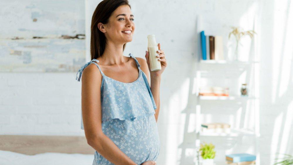 Pregnant women's clothing: What to wear in the second trimester of pregnancy?
