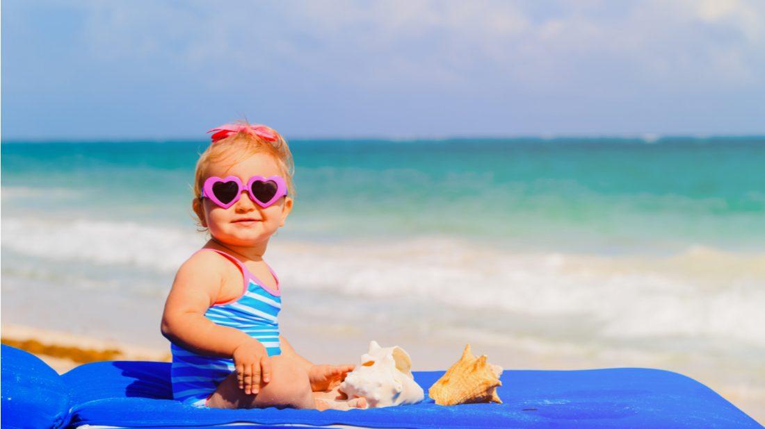Do sunglasses belong on children's eyes? - Babyweb.cz 