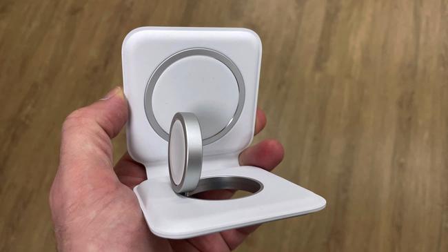 Promo : le chargeur double MagSafe d'Apple à 119 € (-30 €) | iGeneration