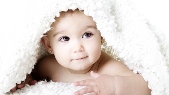 Pendientes y bebés; cuándo y cómo ponérselos para evitar complicaciones Pendientes y bebés; cuándo y cómo ponérselos para evitar complicaciones