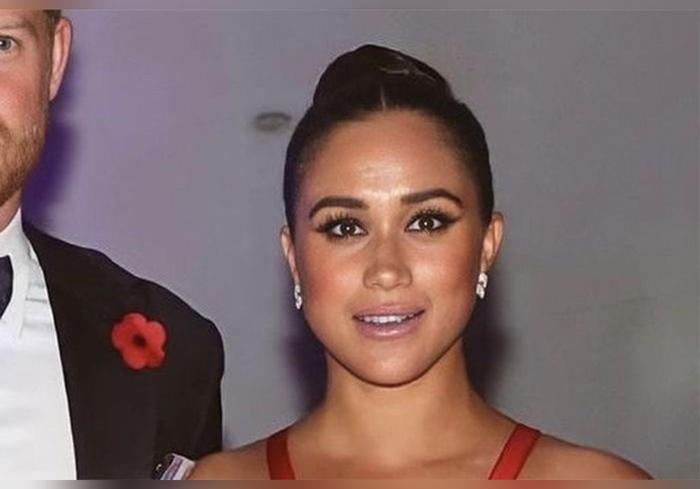 Meghan Markle wears a dress with a plunging neckline… She says goodbye to protocol and copies Charlene of Monaco